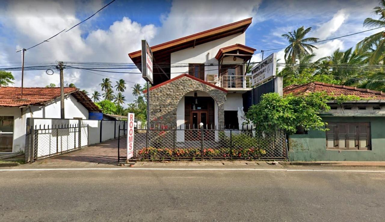 White Horse Mirissa Hotel ภายนอก รูปภาพ