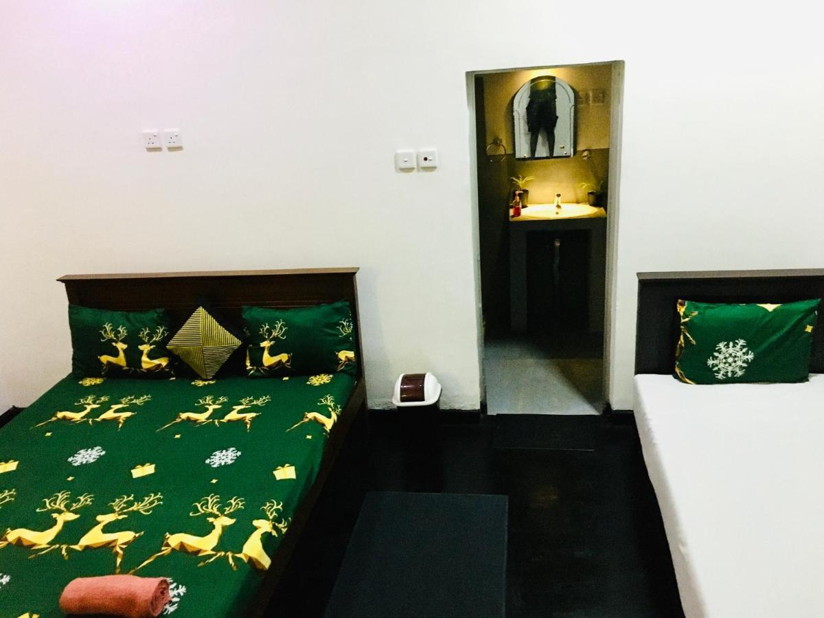 White Horse Mirissa Hotel ภายนอก รูปภาพ